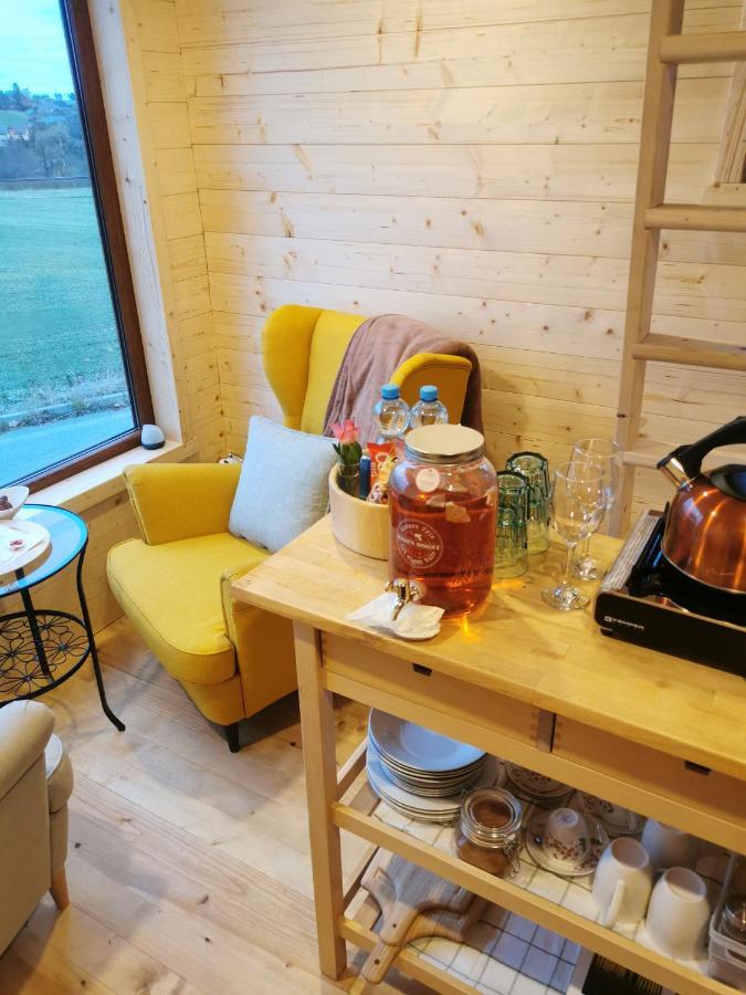 Treehome Tinyhouse Střítež Exterior foto